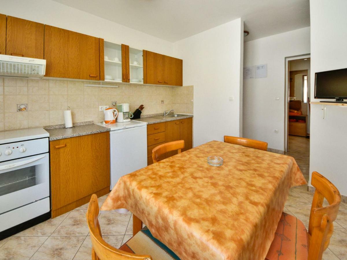 Apartment Lucija-2 By Interhome Kampor Eksteriør bilde